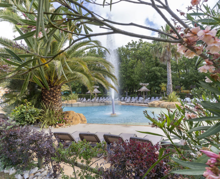 Espace aquatique chauffé au Camping Verébleu sur l\'île d\'Oléron