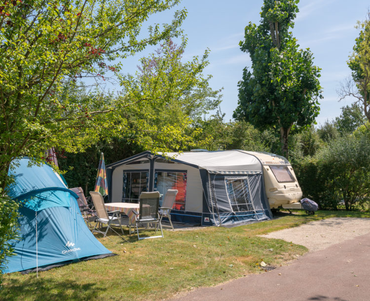 Camping Verébleu, les hébergements, emplacements, caravane, tente