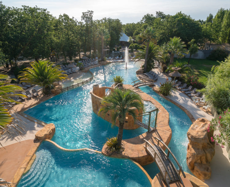 Camping Verébleu, le parc aquatique, vue du toboggan