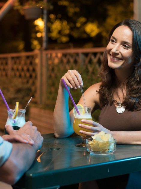 Camping Verébleu, Soirées, bar, couple, cocktail