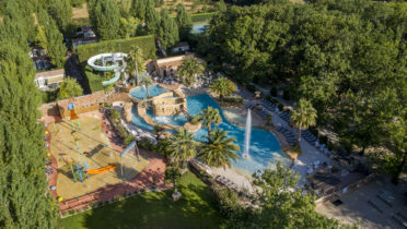 Camping Verébleu, camping 5 étoiles île d'Oléron, espace aquatique, piscine chauffée, famille